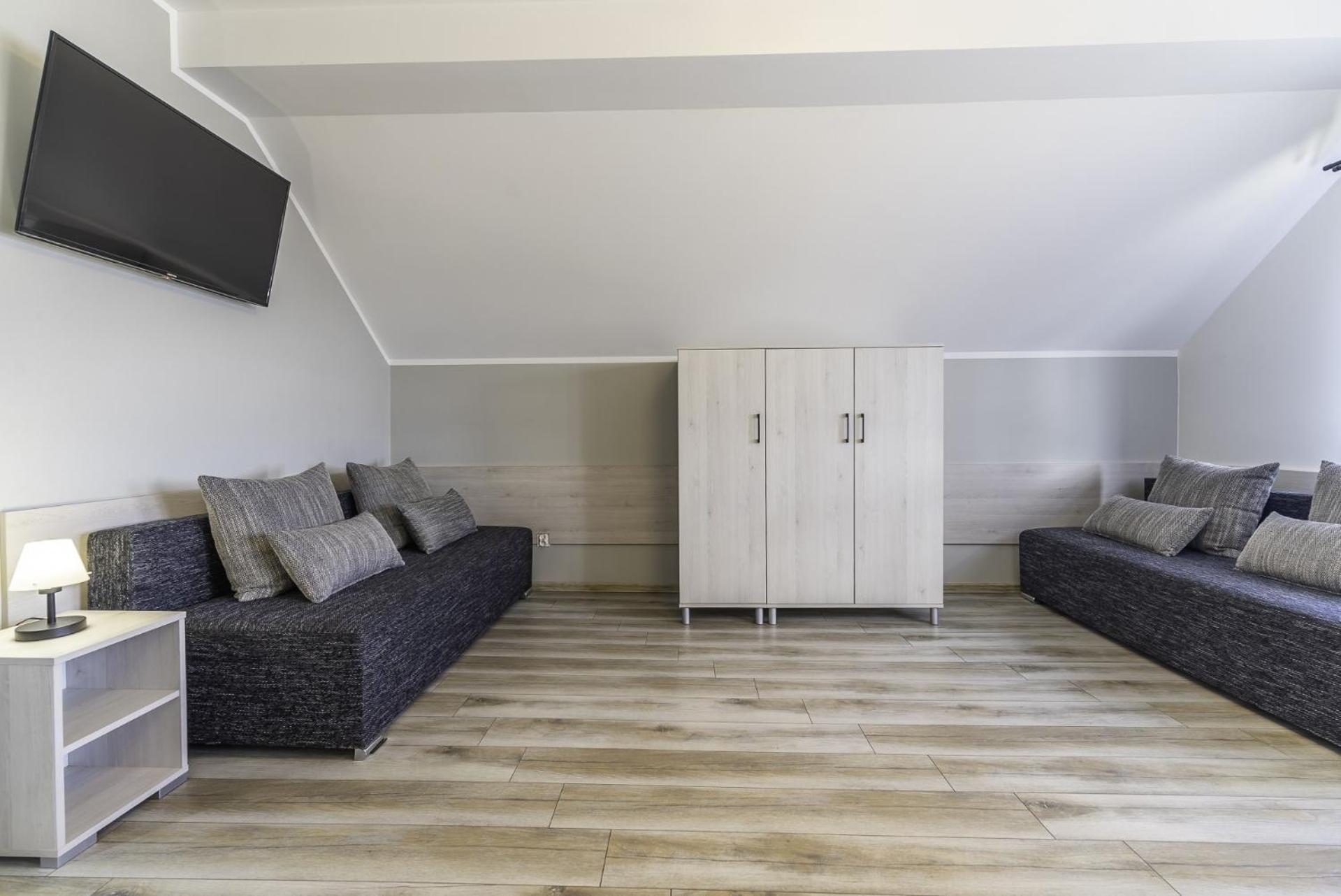 Frajda Domki - Apartamenty 6-Osobowe - Salon I Dwie Sypialnie Oraz Studia 4-Osobowe - Pokoj Z Aneksem Kuchennym 레왈 외부 사진